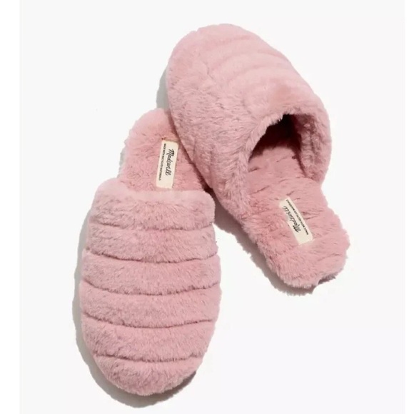 Madewell Shoes - Madewell • Quilted Scuff Slippers in Recycled Faux Fur Size 6. like new